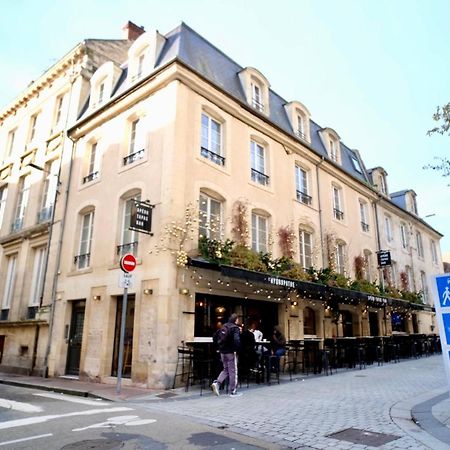 La Bonbonniere : Studio Caen Luaran gambar
